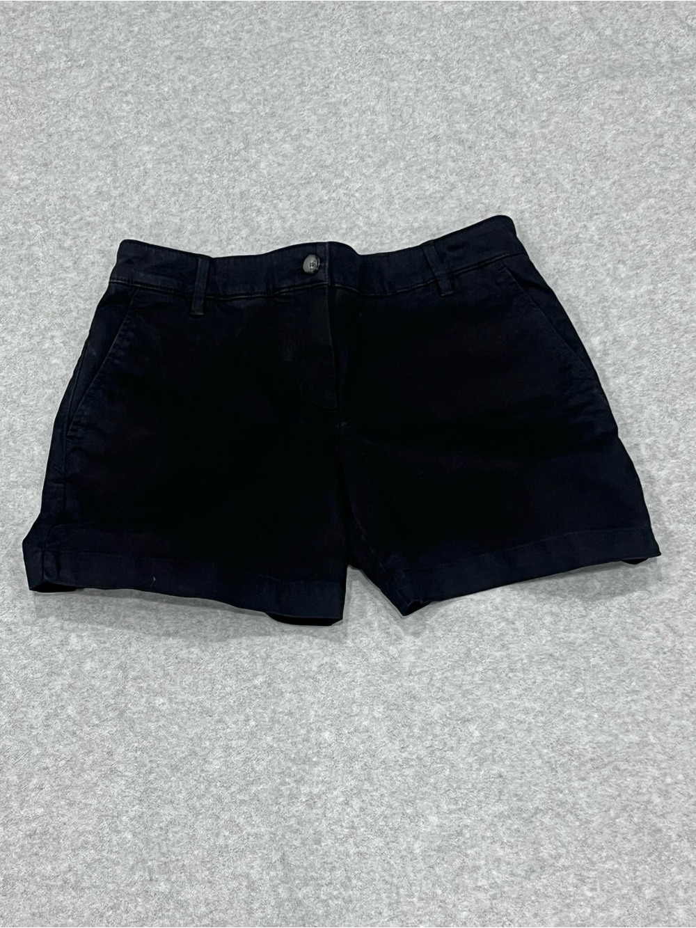 Tommy Bahama Women's Classic Trendy Black Shorts Size 4 Live The Island Life